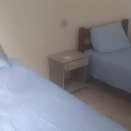 Sobrado Para 10 Pessoas Na Praia- Familiar Sao Sebastiao  Exterior photo