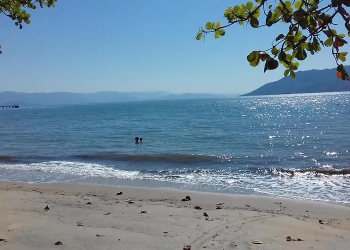 Sobrado Para 10 Pessoas Na Praia- Familiar