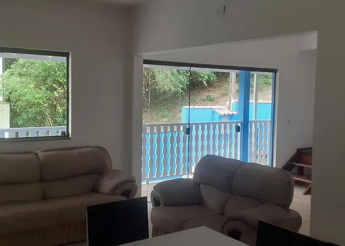 Sobrado Para 10 Pessoas Na Praia- Familiar